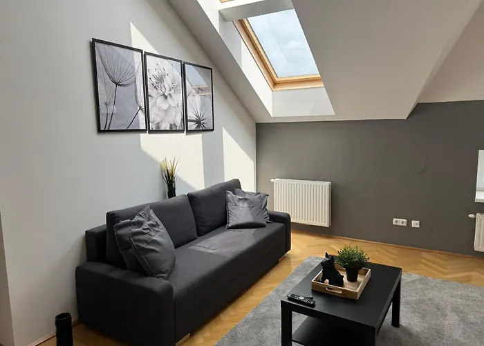 Apartment 105qm, 2 Br, Schönbrunn, Central, Balcony *